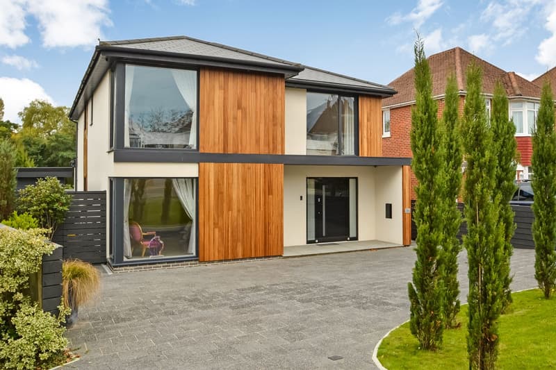 Bungalow to modern new build in Fareham by Signature Design Architecture